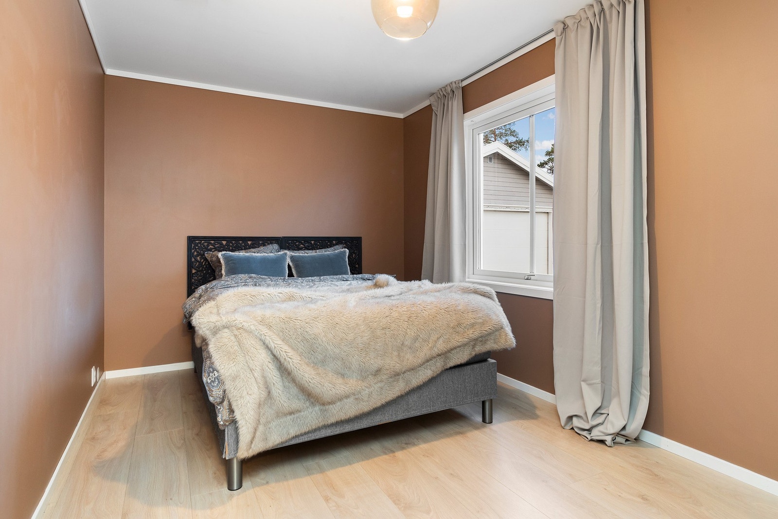 Hovedsoverommet har svært god størrelse. Galleribilde