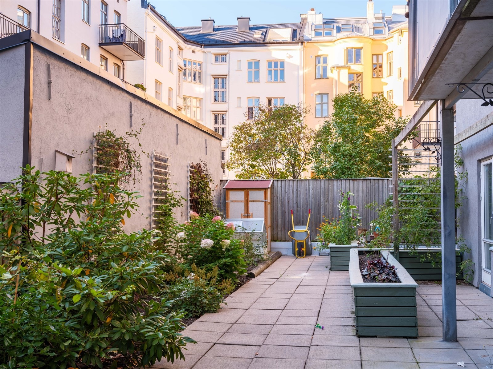 Fellesareal i bakgården Galleribilde