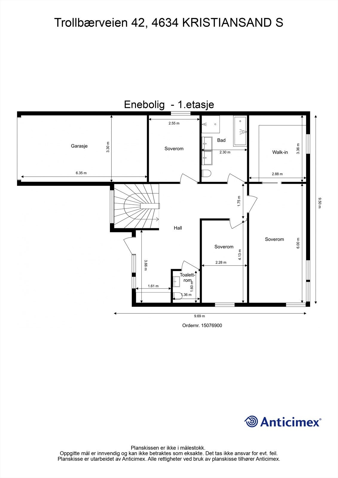 Videre går vi til boligens 1-etasje m/inngangsparti. Galleribilde
