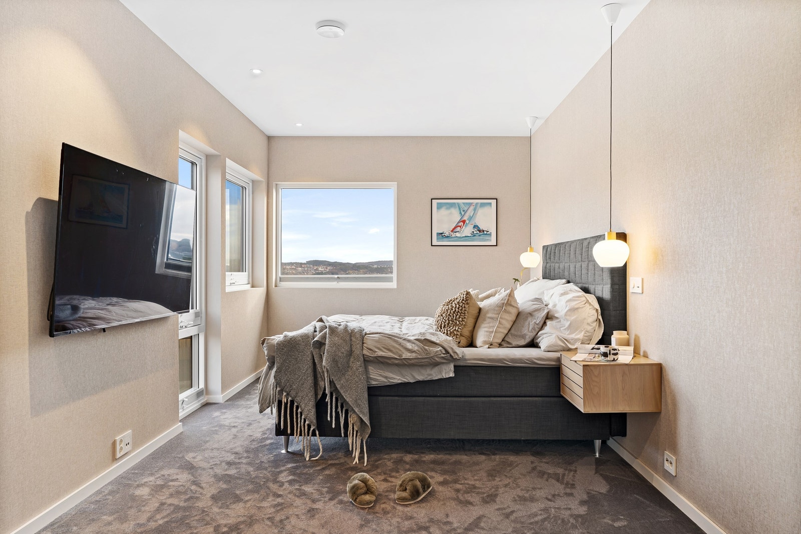 Soverommet vender også mot utsikten. Galleribilde