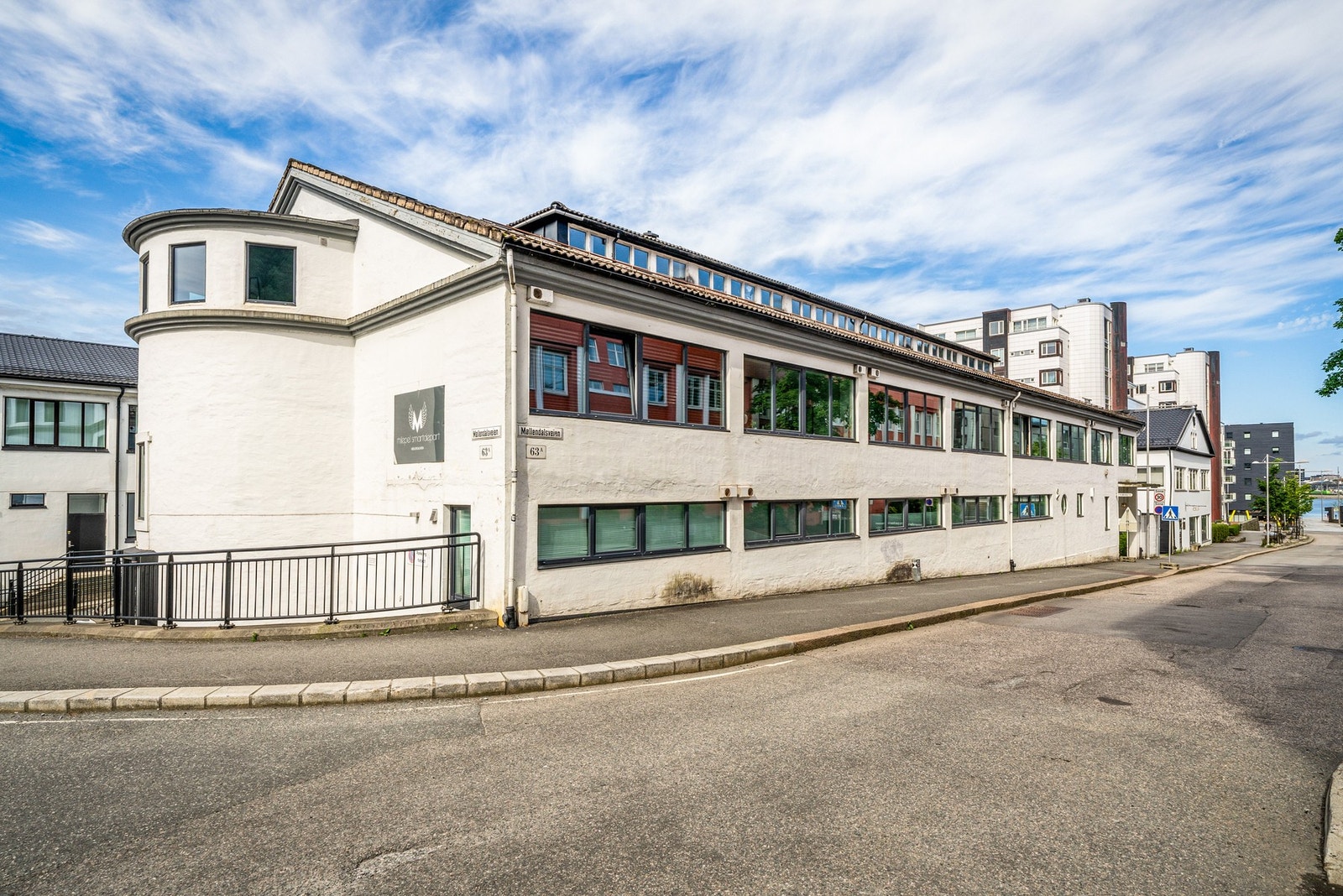 - Taket på skal skiftes (pågående) selger har betalt inn denne seksjonens kostnad knyttet til dette - Galleribilde
