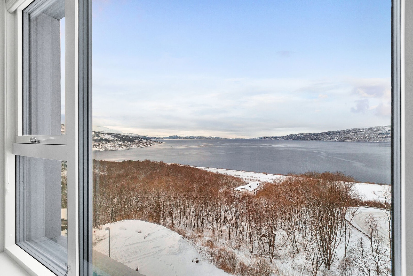 Storslått utsikt fra stuen Galleribilde