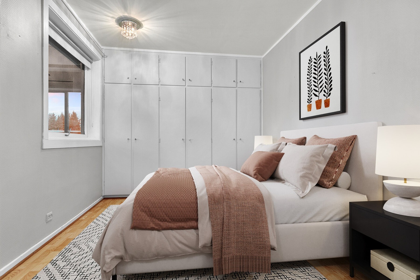 Romslig soverom. Digitalt møblert Galleribilde