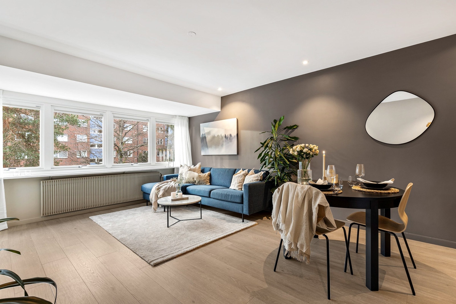 En moderne og velholdt 3-roms på Bøler med balkong, god planløsning og nærhet til det du har behov for. Galleribilde