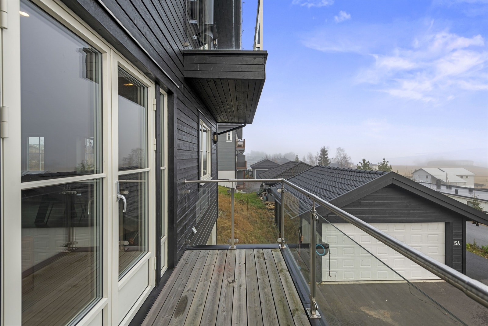 Balkongen er ca. 5 kvm. og perfekt for morgenkaffen. Galleribilde