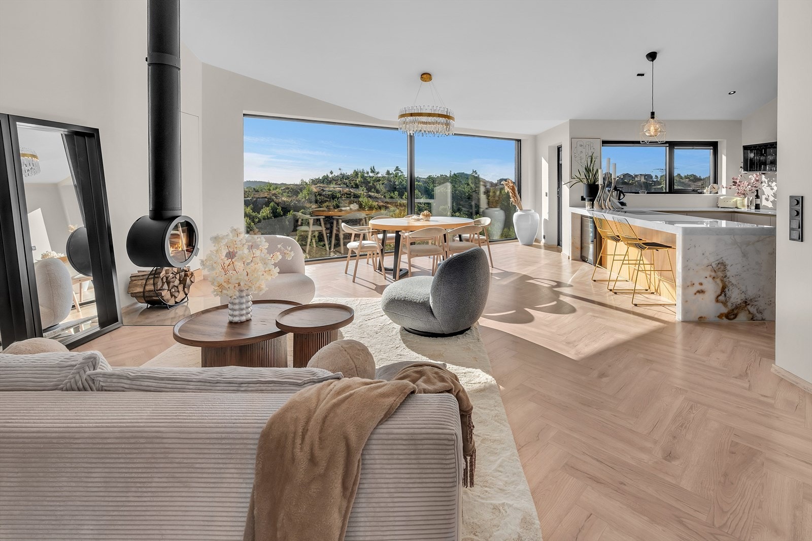 Christoffer Lango V/ Boligmegleren har gleden av å presentere Norddalsheia 38! Galleribilde