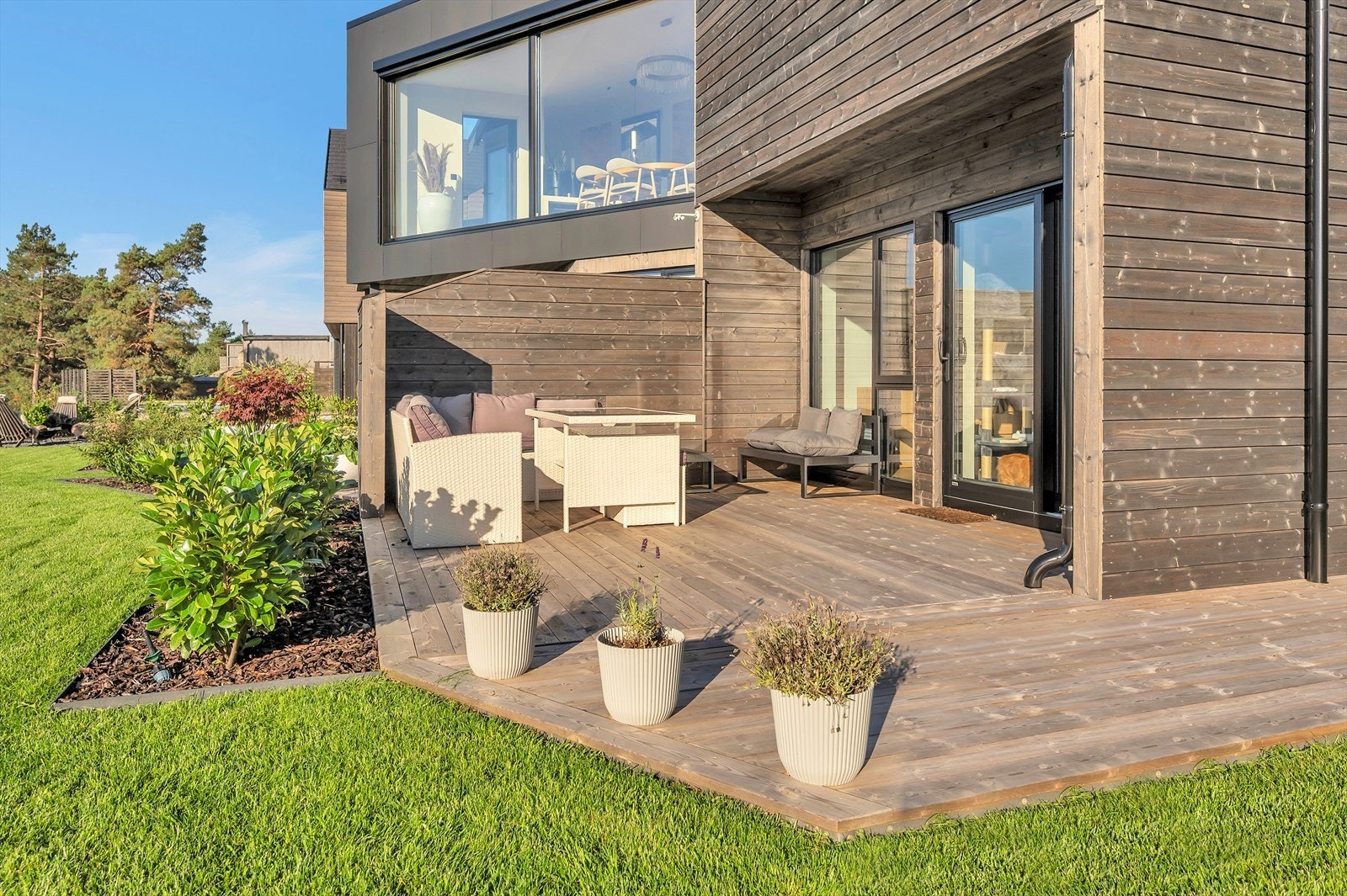 Hybelen har også en flott uteplass Galleribilde