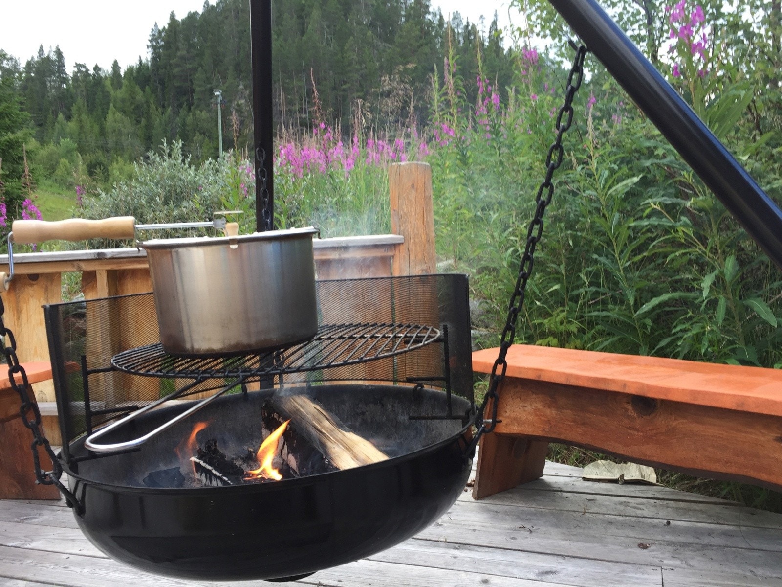 Sjarmerende med bålpanne Galleribilde