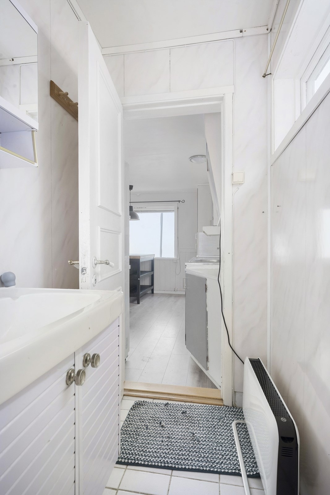 12549947_21-328-17_photo_print.jpg Galleribilde