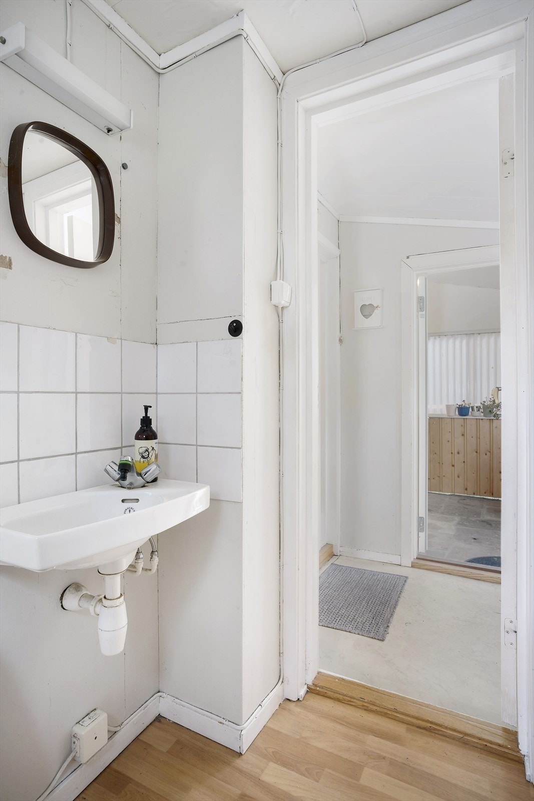 12549947_9-328-17_photo_print.jpg Galleribilde