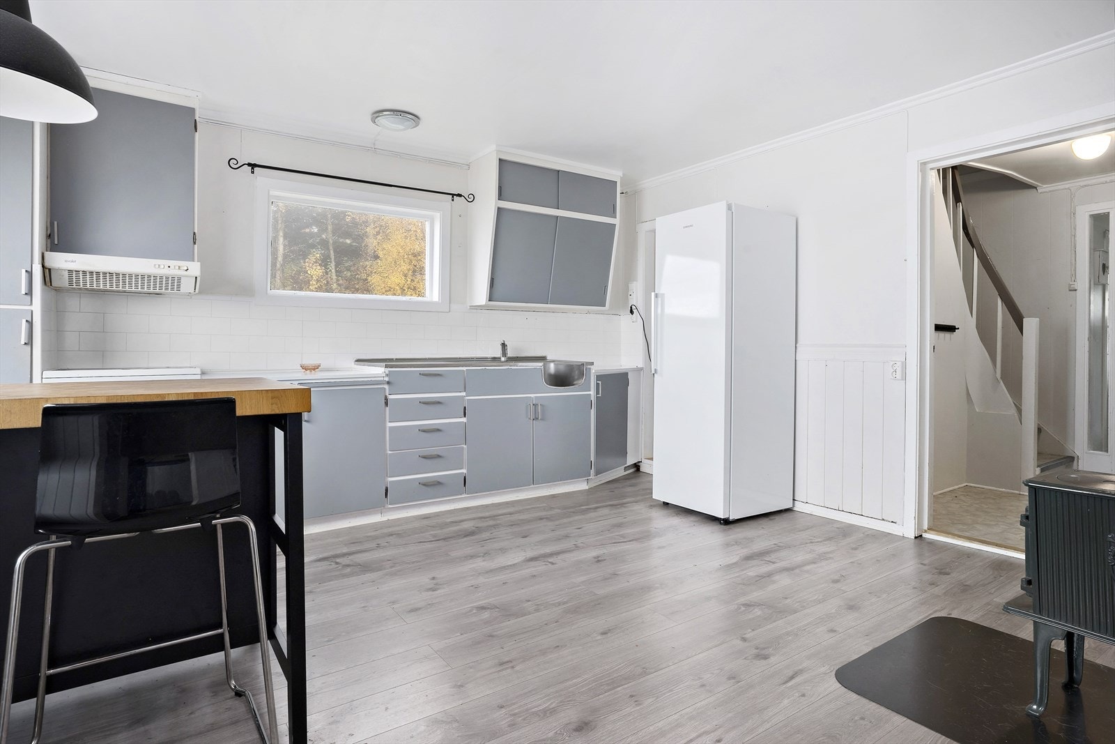 12549947_16-328-17_photo_print.jpg Galleribilde