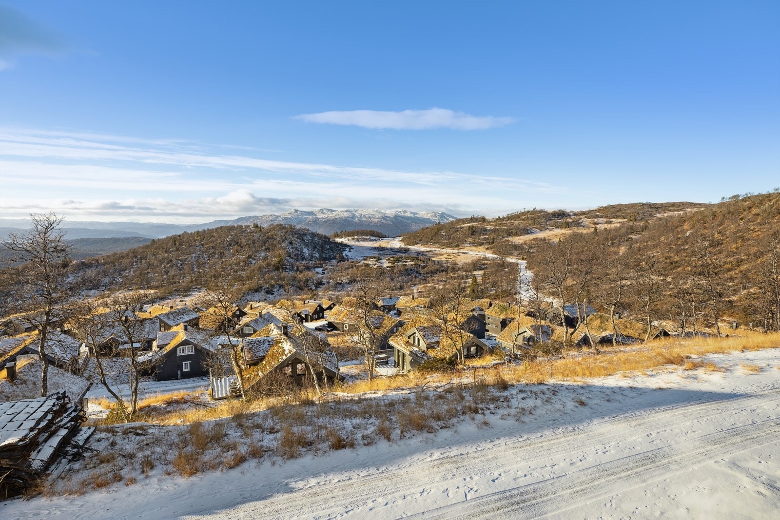 Den skrånende topografien gir en usjenert beliggenhet og sikrer storslått utsikt over området Galleribilde