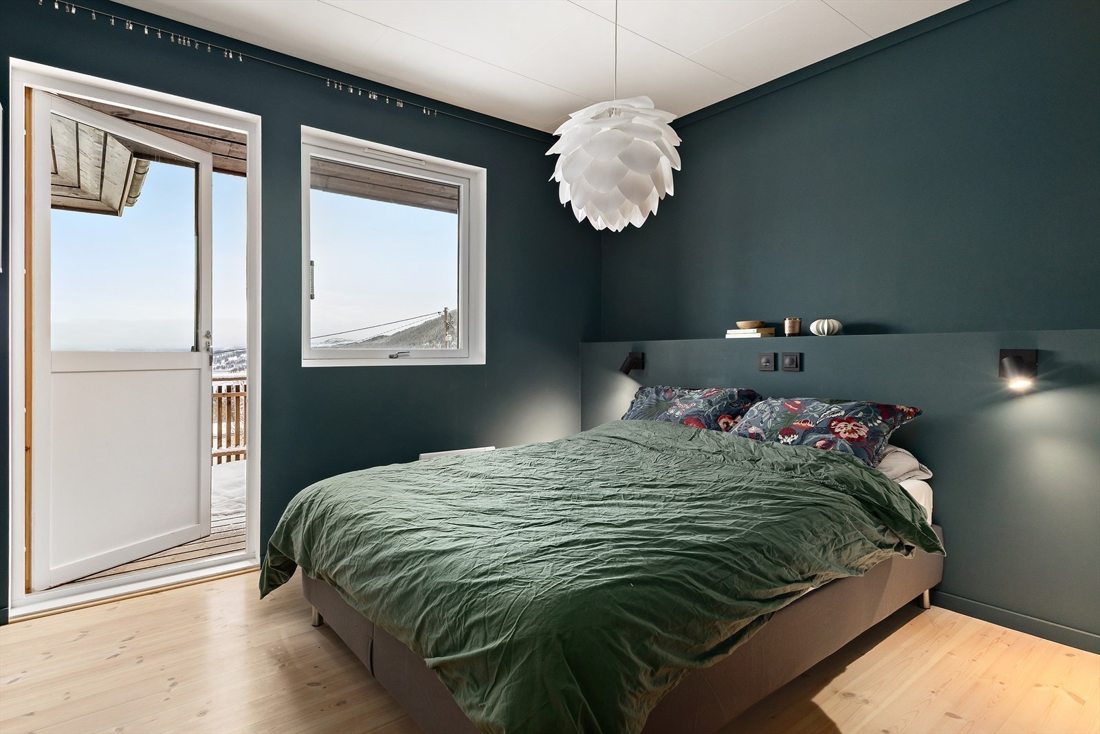 Det er 3 soverom på hovedplanet - alle av god størrelse. Galleribilde