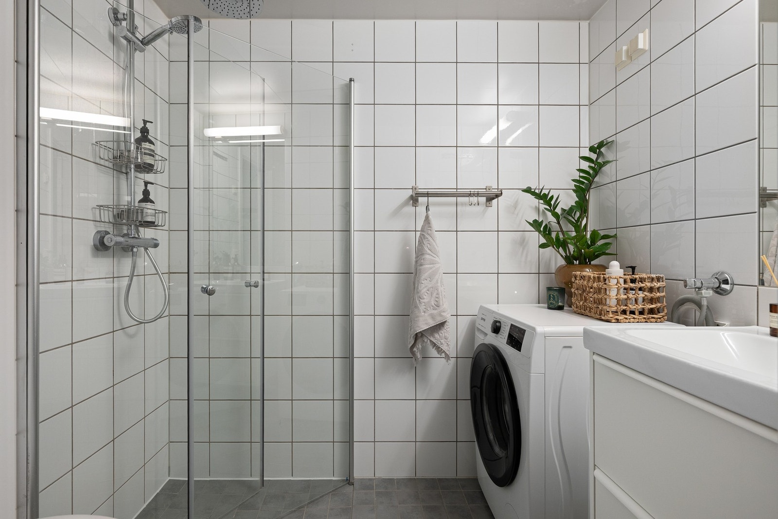 Badet har varmekabler i gulv for god temperatur. Galleribilde