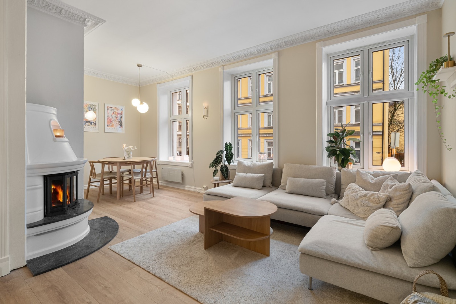 Velkommen til Håkons gate 18B, en sjarmerende og pen 3-roms med gjennomgående planløsning i rolig blindvei på Tøyen. Foto: Henrik Fjørtoft Sporsheim Galleribilde