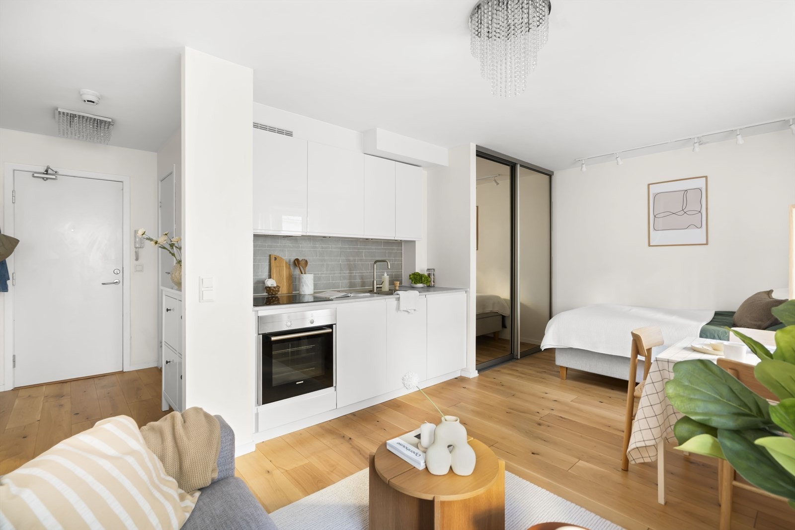 Velkommen til Nordahl Bruns Gate 18A presentert av Adrian Nordvik Galleribilde