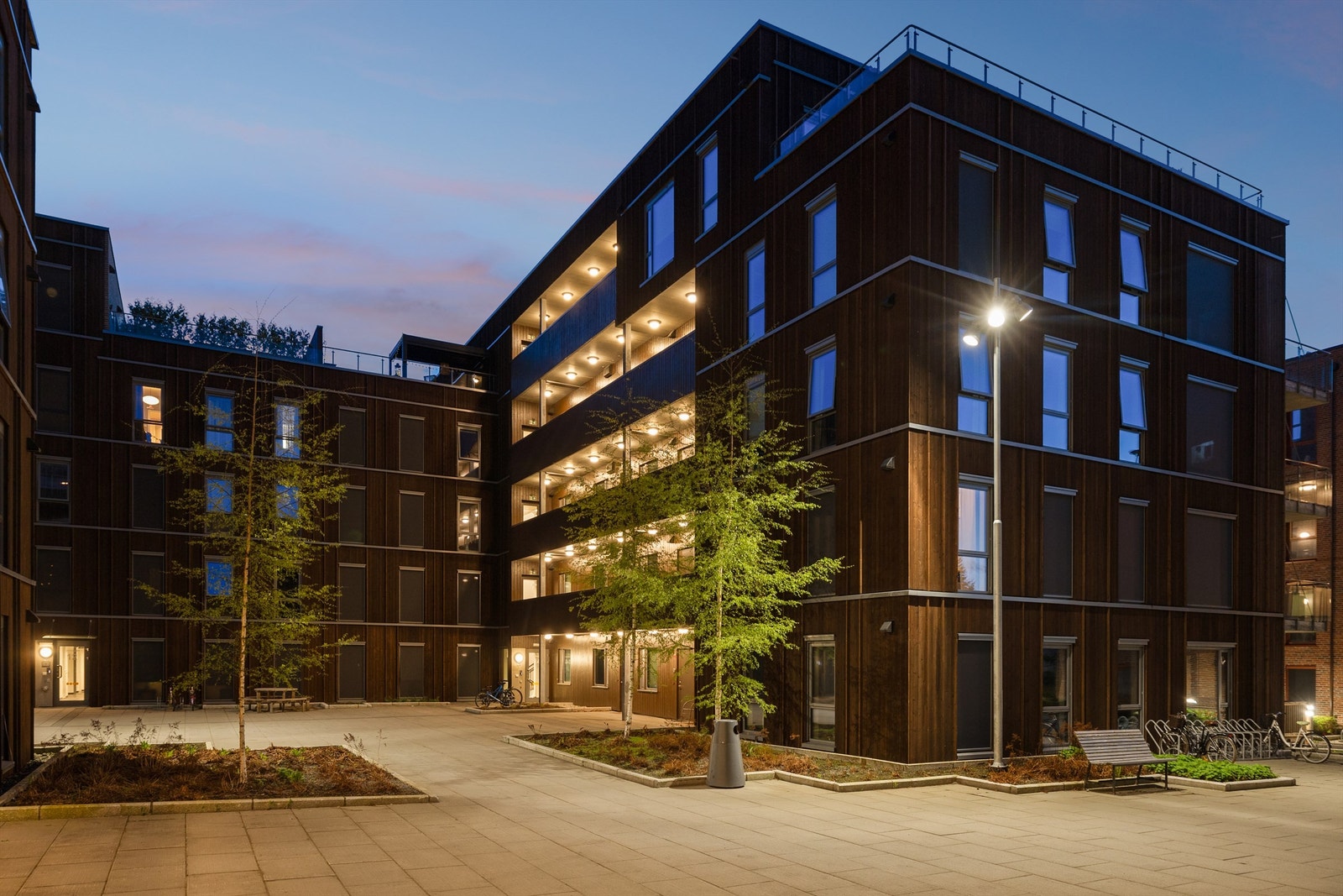 Dette er en unik toppleilighet av høy kvalitet i populære Skogmo Park, med gangavstand til Jessheim sentrum Galleribilde