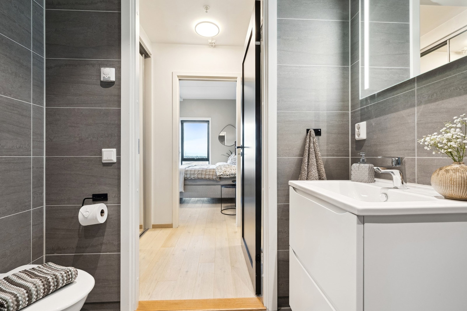 Bad 2 er i tilknytning til hovedsoverom Galleribilde