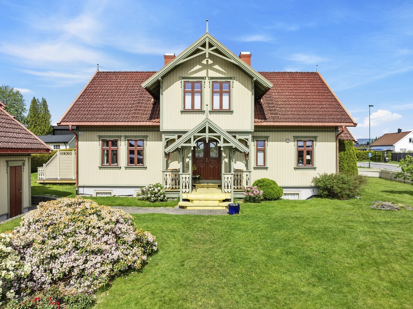 Bratsberg er et populært og barnevennlig område med gangavstand til de aller fleste fasiliteter Galleribilde