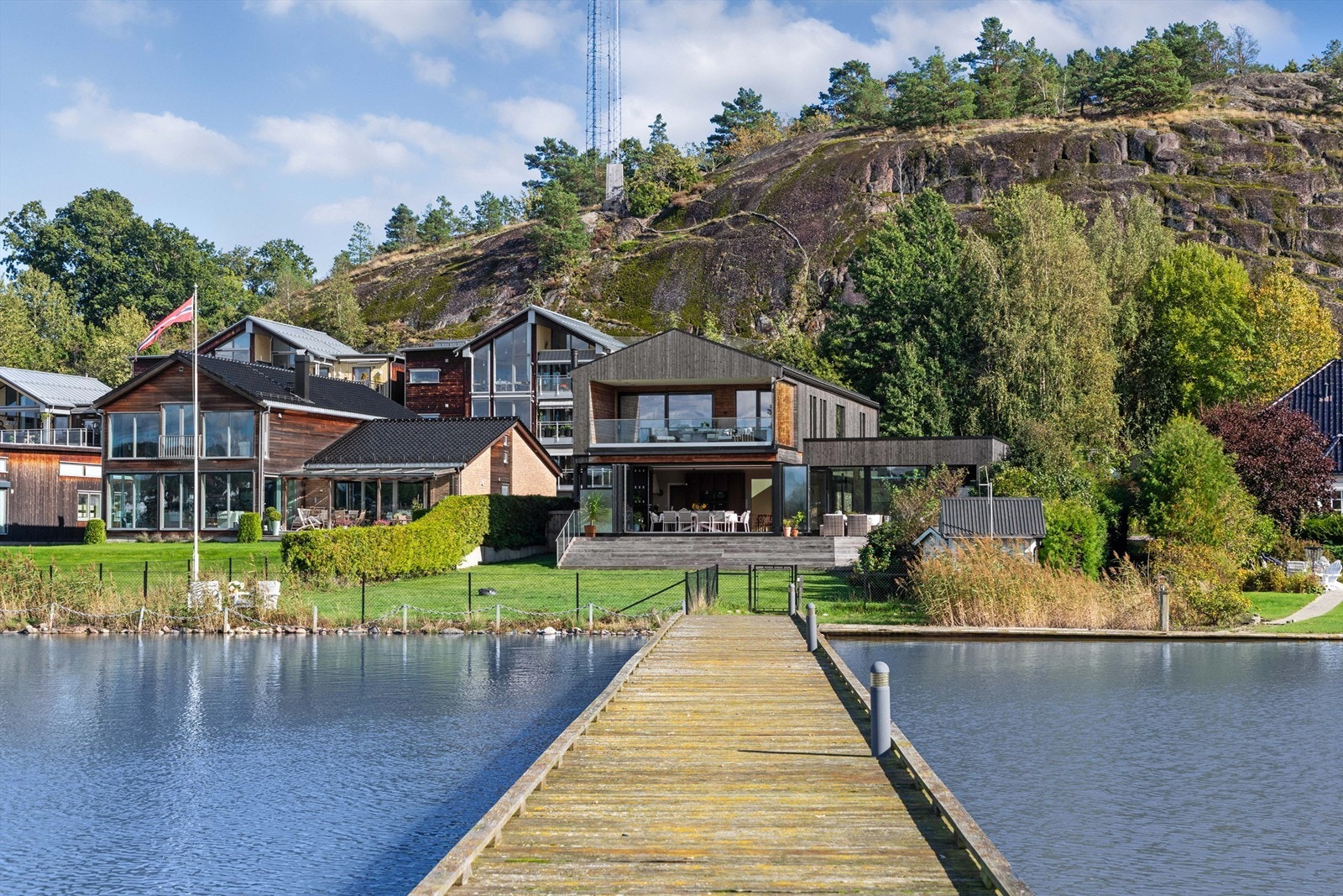 2 båtplasser på bryggen. Galleribilde