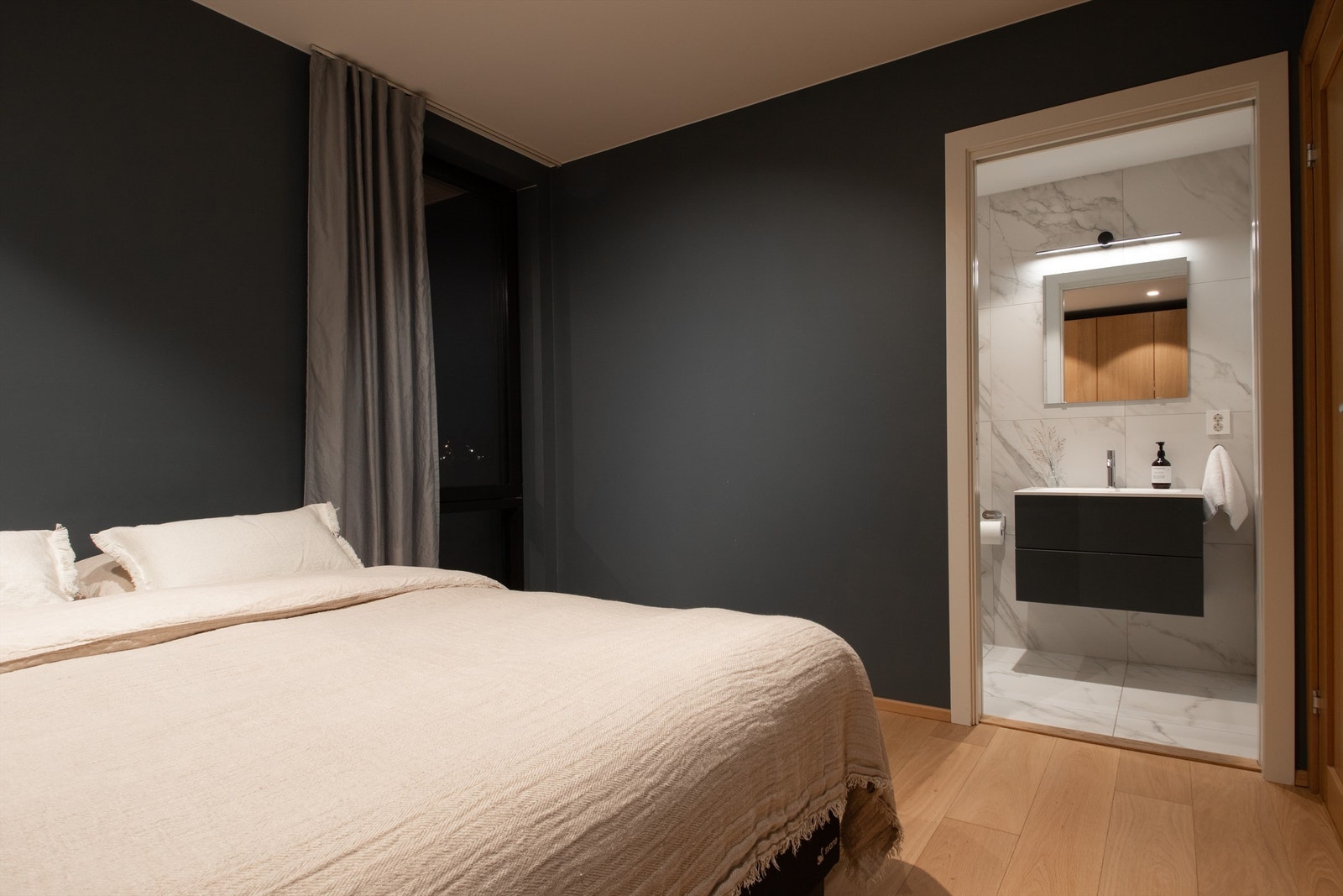 Tilknyttet eget bad. Galleribilde