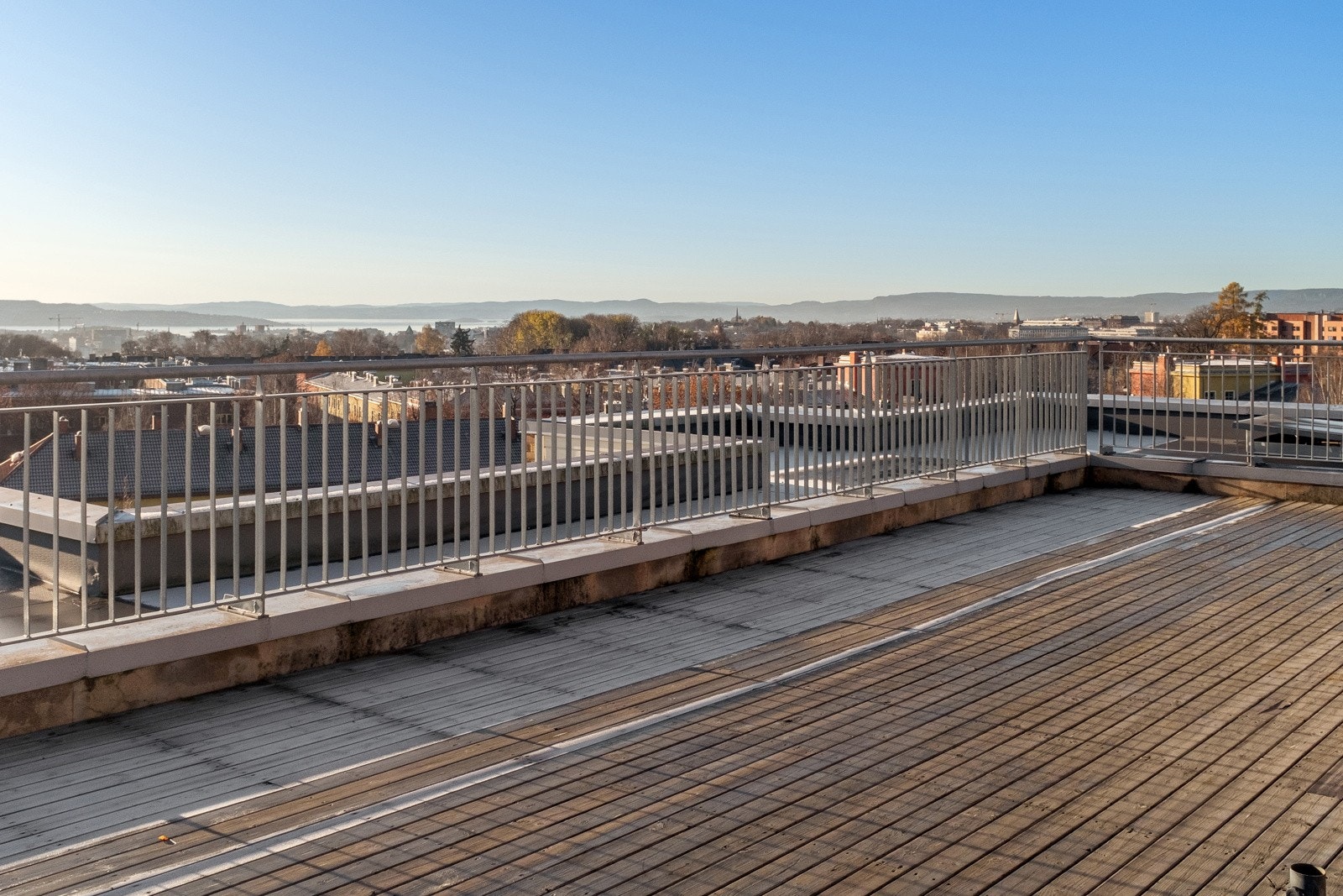 Nydelig utsikt fra takterrassene Galleribilde