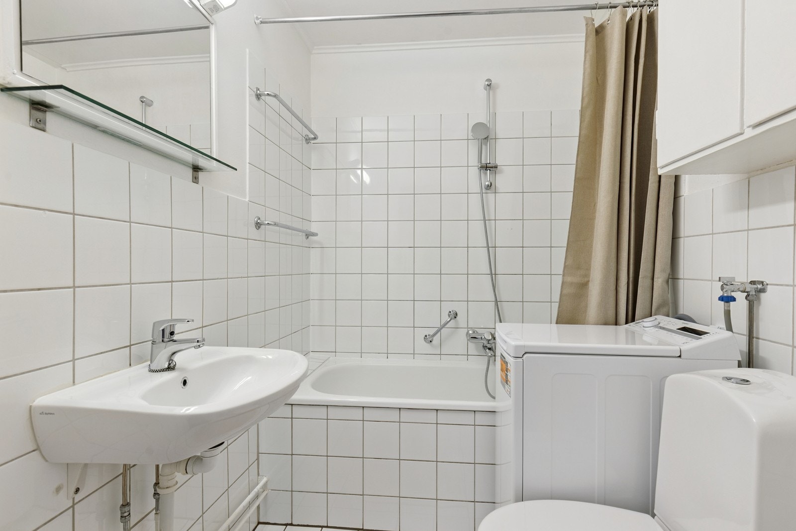 Flislagt bad. Galleribilde