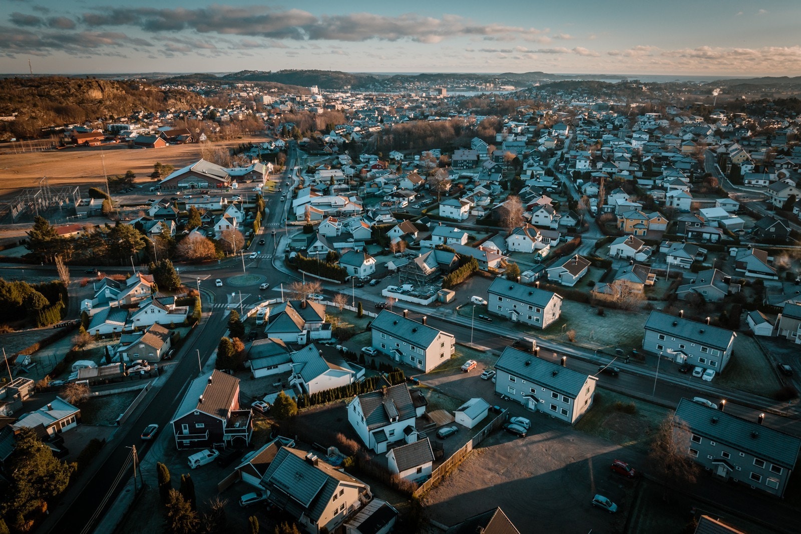 Det er kort vei til både Kiwi i moveien og Rema 1000 (Bjørnars) Galleribilde