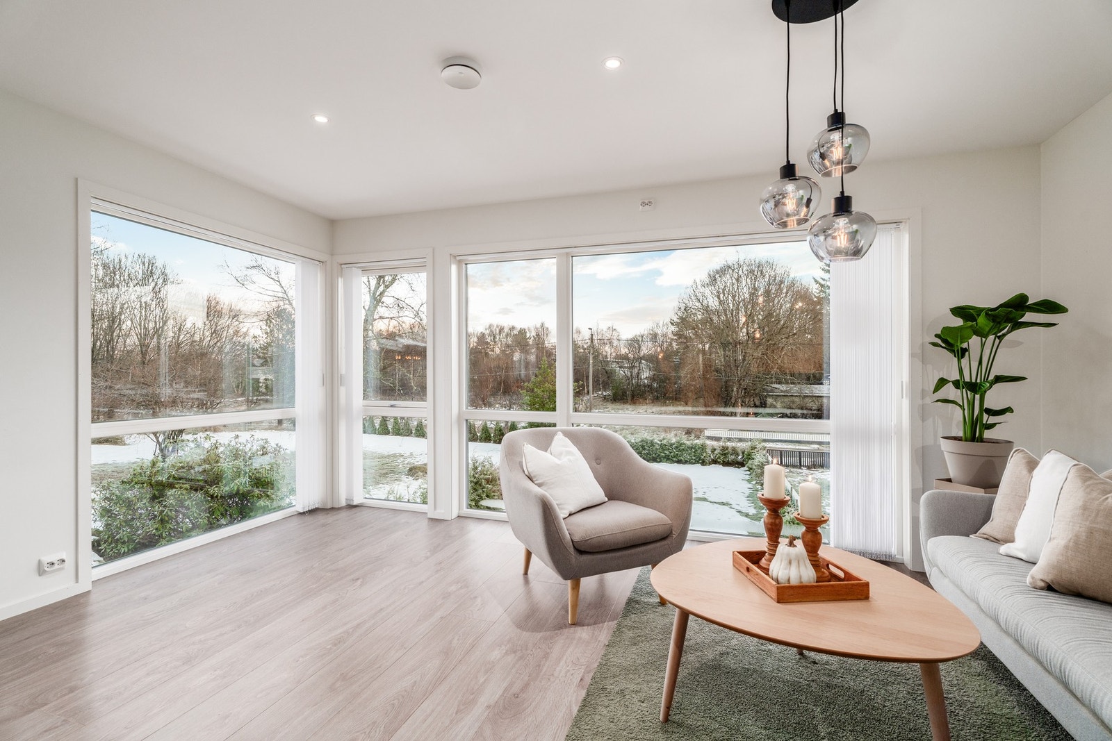 Boligen ligger fritt til uten direkte innsyn fra nabohus. Galleribilde