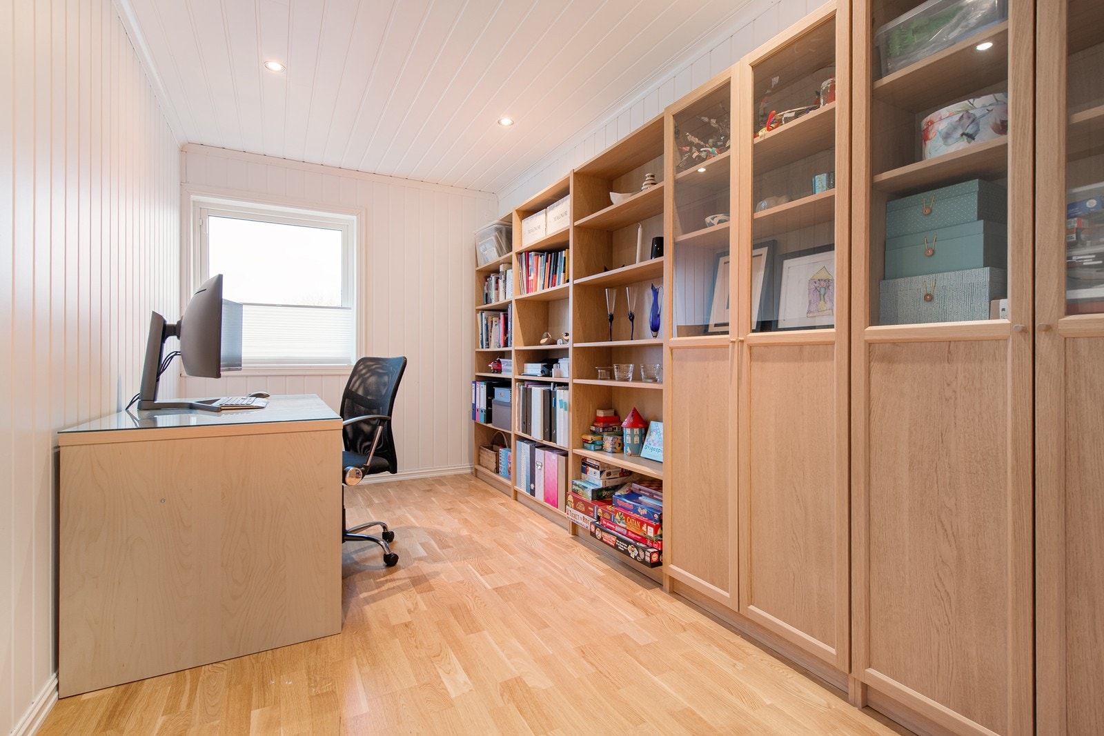 Soverom/kontor i 1. etasje Galleribilde