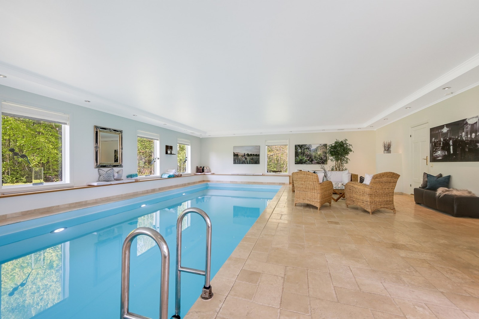 Svømmebasseng Galleribilde