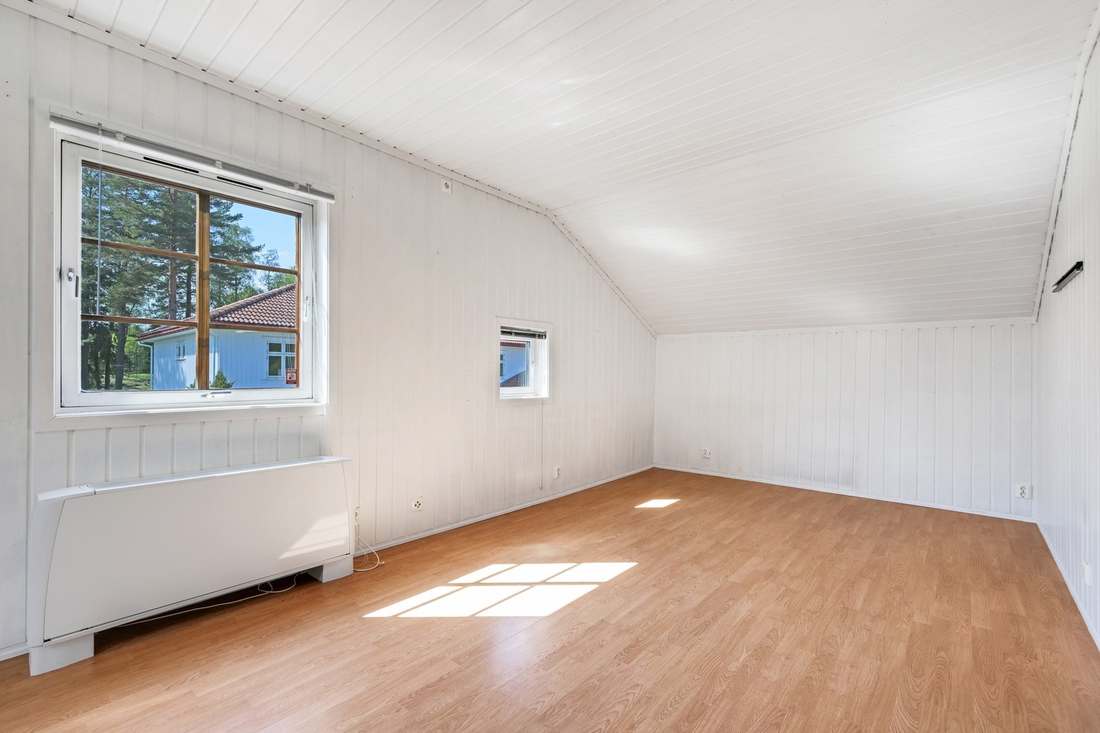 2. etg. i sidebygningen (ikke godkjent til varig opphold) Galleribilde