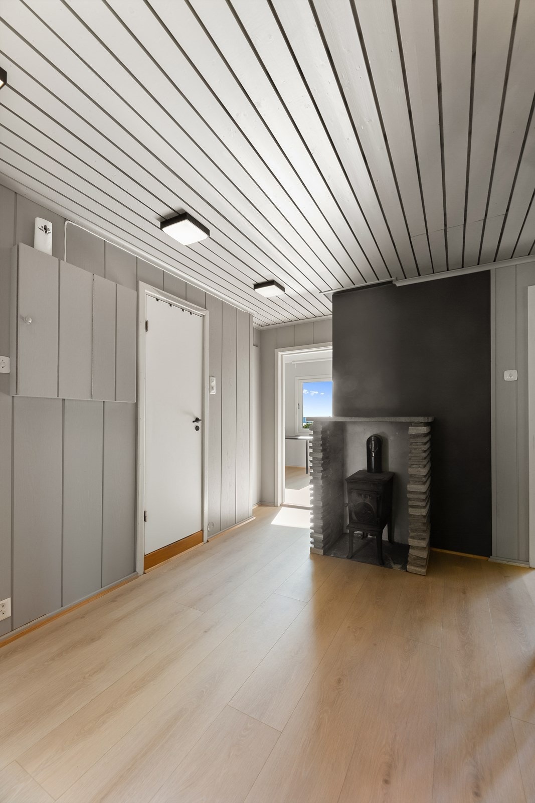 Peisovn i gang i 2. etasje. Galleribilde