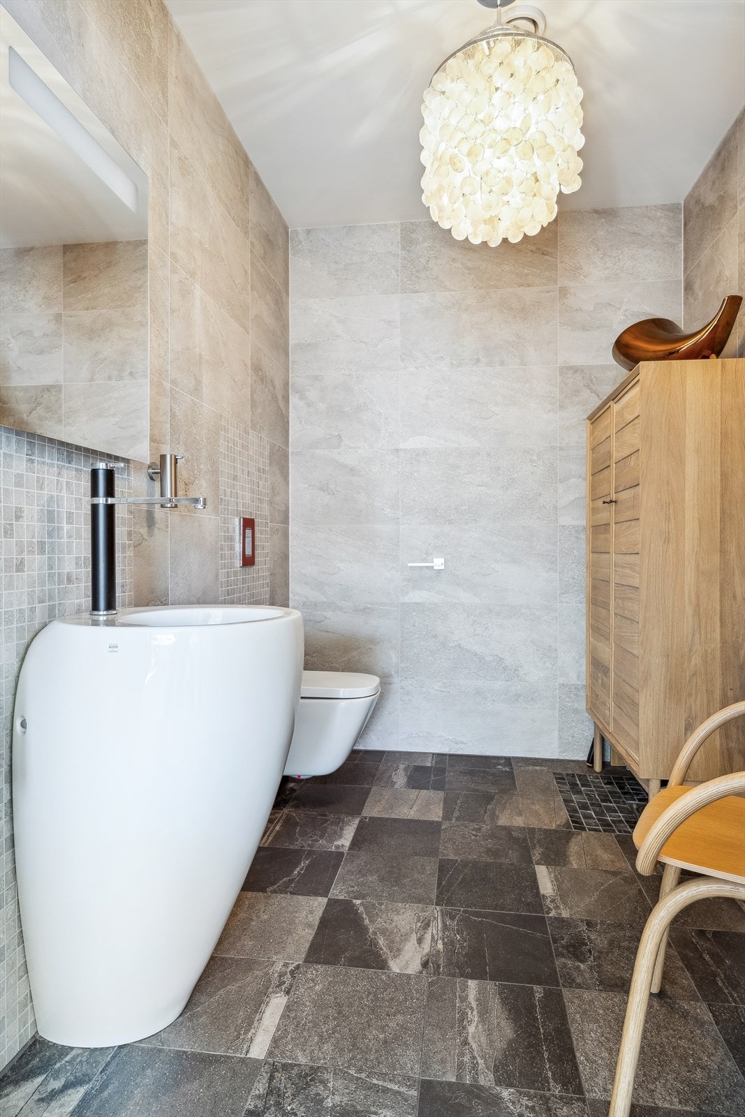 Bad/vaskerom i 2. etasje. Galleribilde