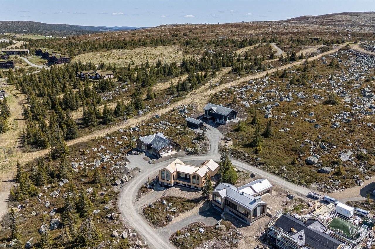 Nærhet til langrennsløyper og alpinanlegg. Galleribilde