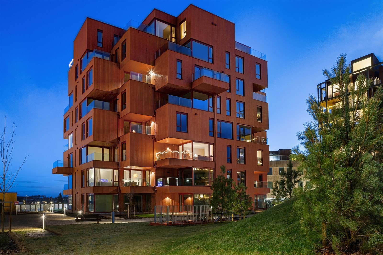 Fasade. Boligen ligger flott til i 7. etasje. Galleribilde