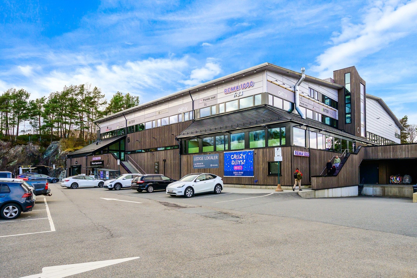 En liten spasertur unna finner du også aktivitets- og dagligvaretilbud. Galleribilde