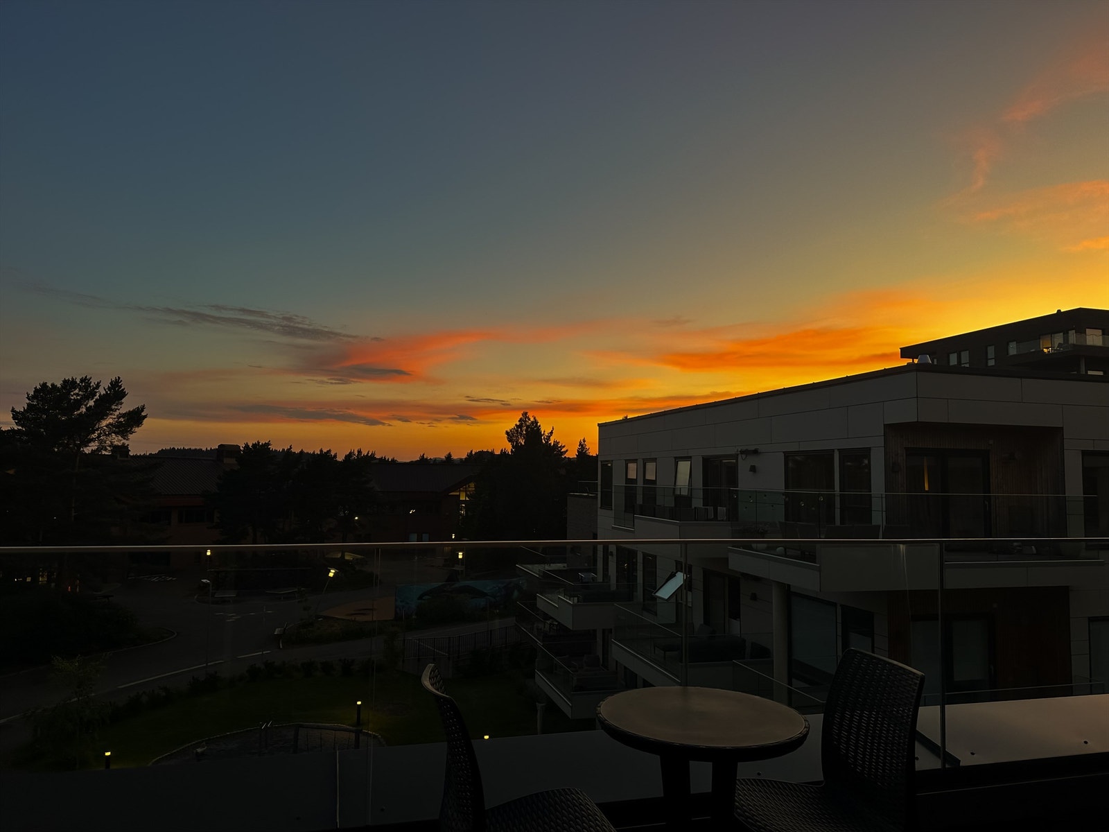 Den magiske solnedgangen fanget av selger Galleribilde