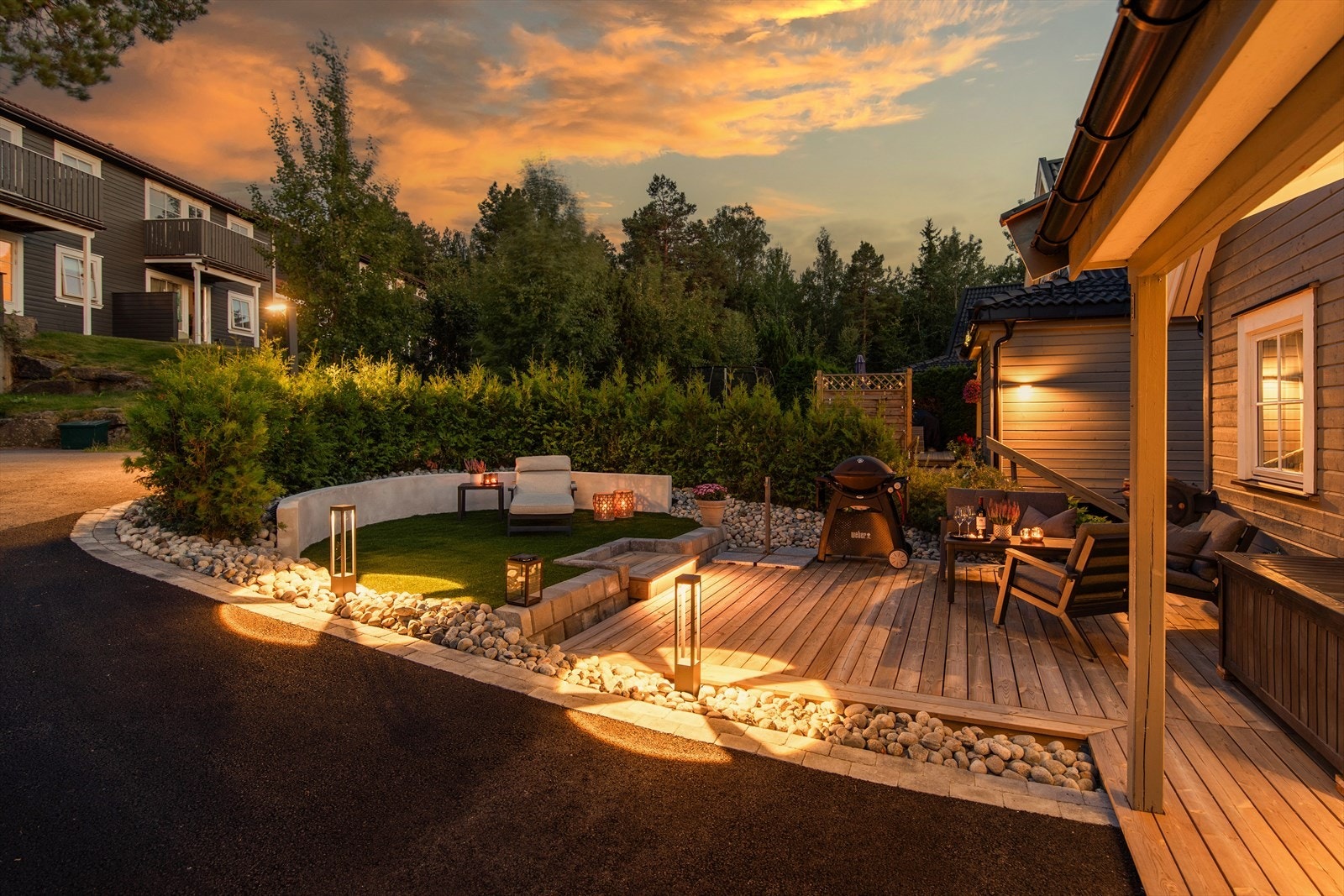 Her får du en kombinasjon av ro og nærhet til det du trenger - et hjem å trives i for både små og store. Galleribilde