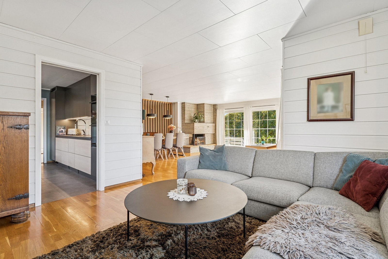 Et stort allrom som gir mulighet for ulike soneinndelinger. Galleribilde