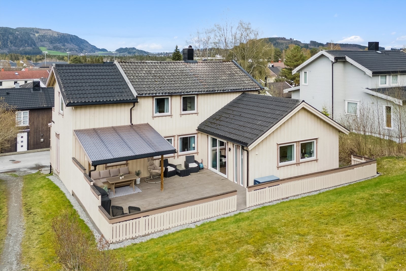 1_fasade_2.jpg Galleribilde