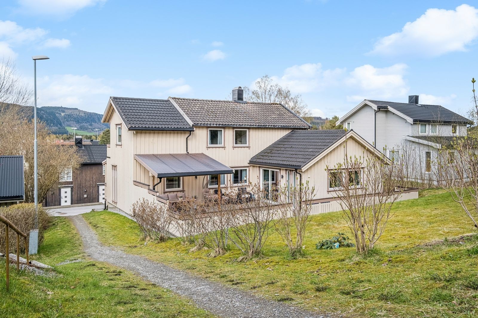 25_ute_1.jpg Galleribilde