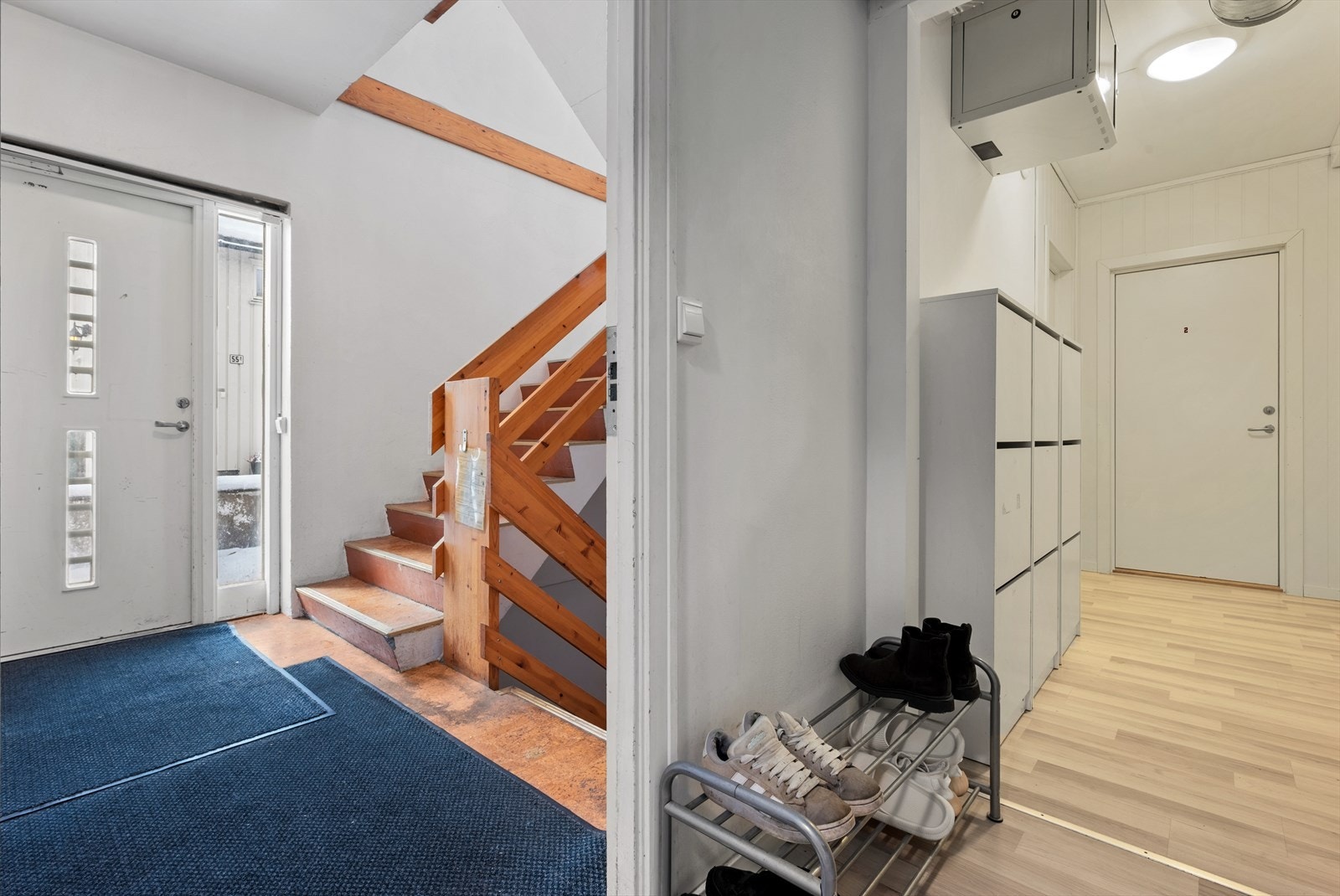 Leietakerne har hver sin brikke til hovedinngangen, og egen nøkkel til soverommene. Galleribilde