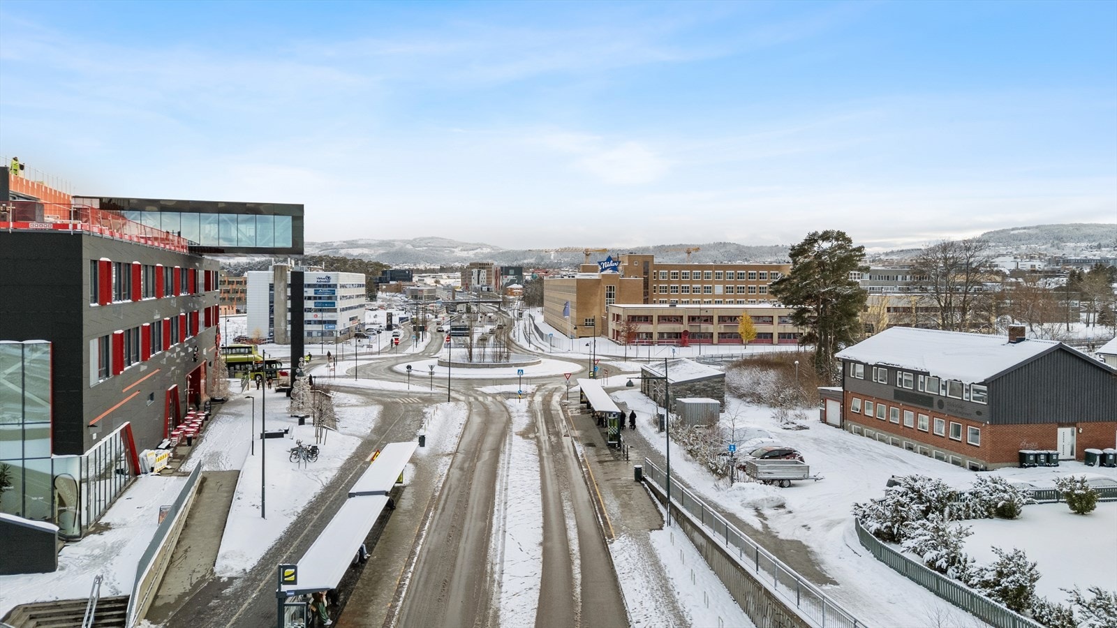 Fra eiendommen er det også gangavstand til Dronning Mauds Minde, hvor mange studerer. Galleribilde