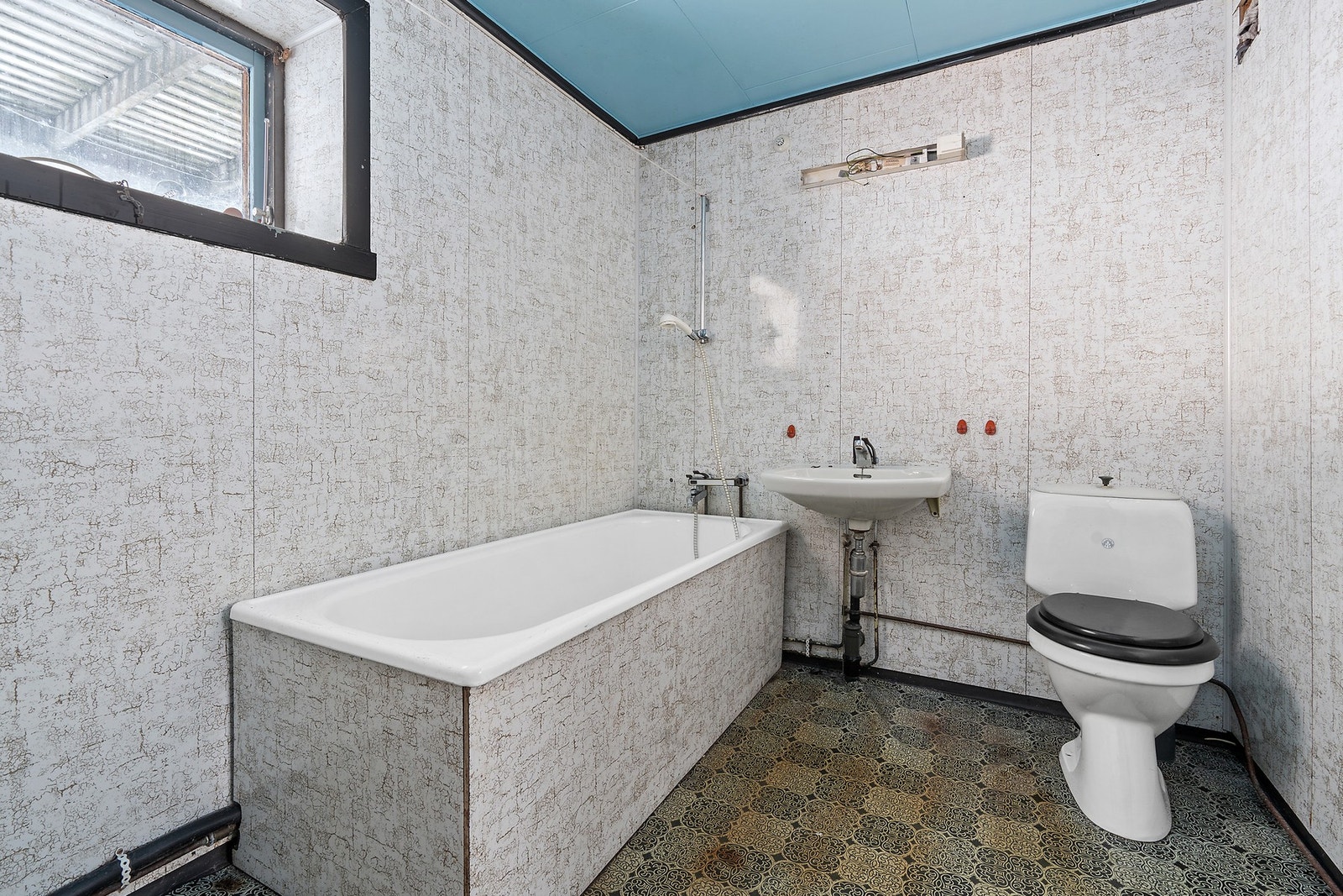 Bad kjeller Galleribilde