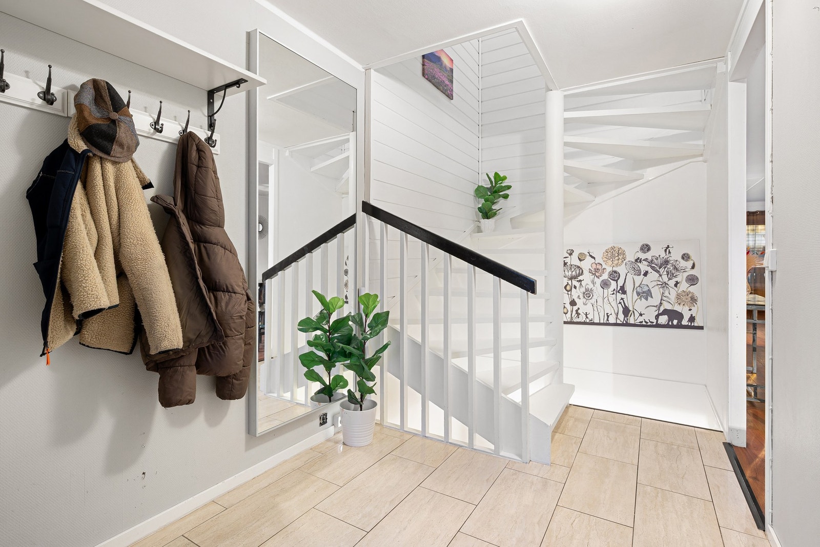 Entré/inngangsparti. Galleribilde