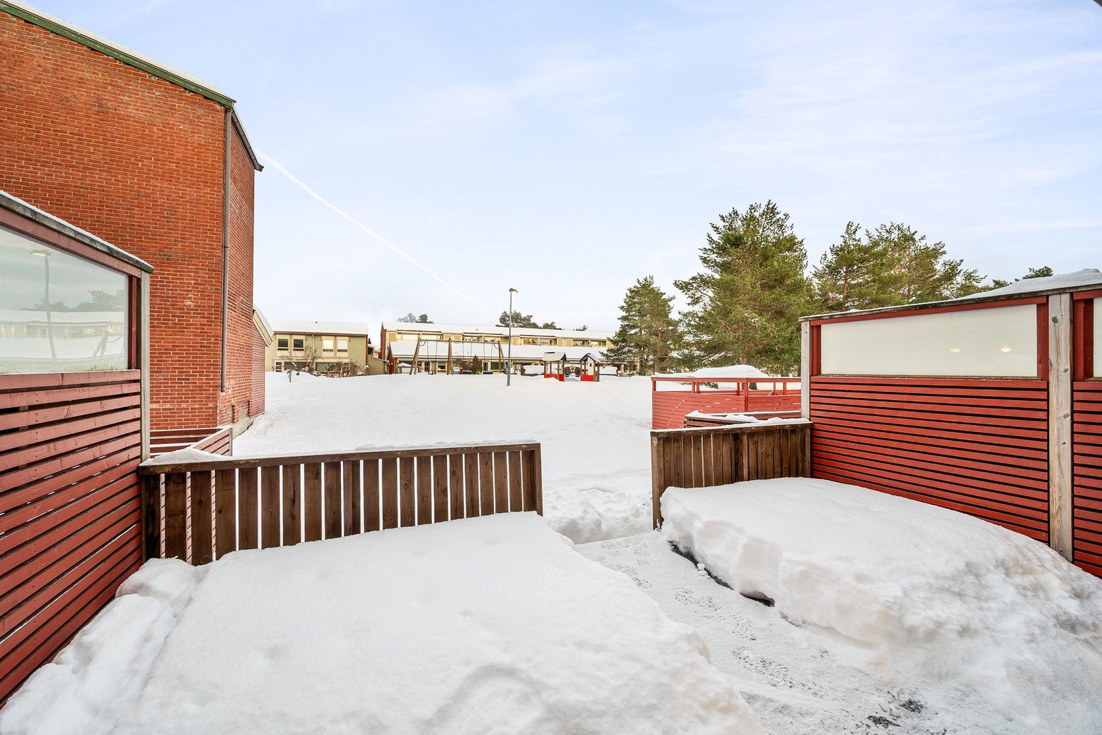 Terrasse på 18,5m² på baksiden av boligen. Galleribilde