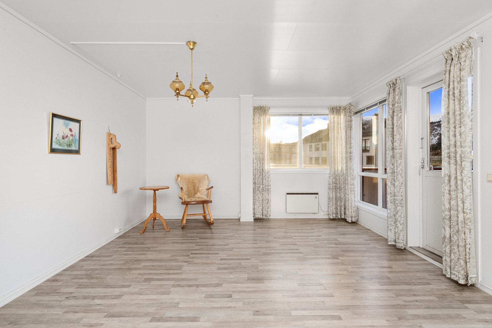 Tilkomst til veranda fra stuen. Verandaen er ca 10m² Galleribilde