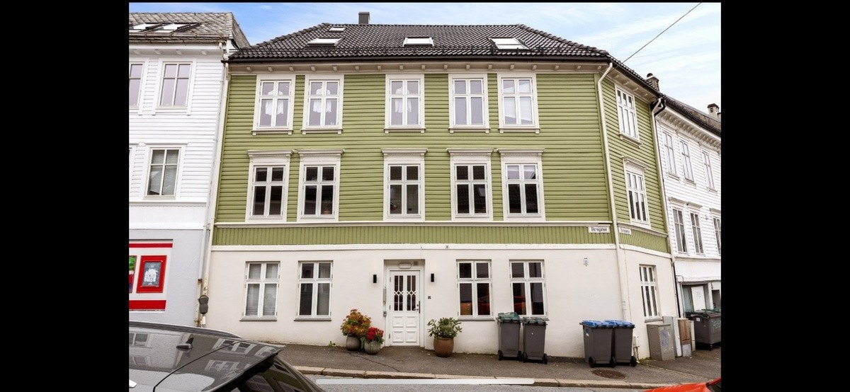 Flott bygård i vakre Sandviken Galleribilde