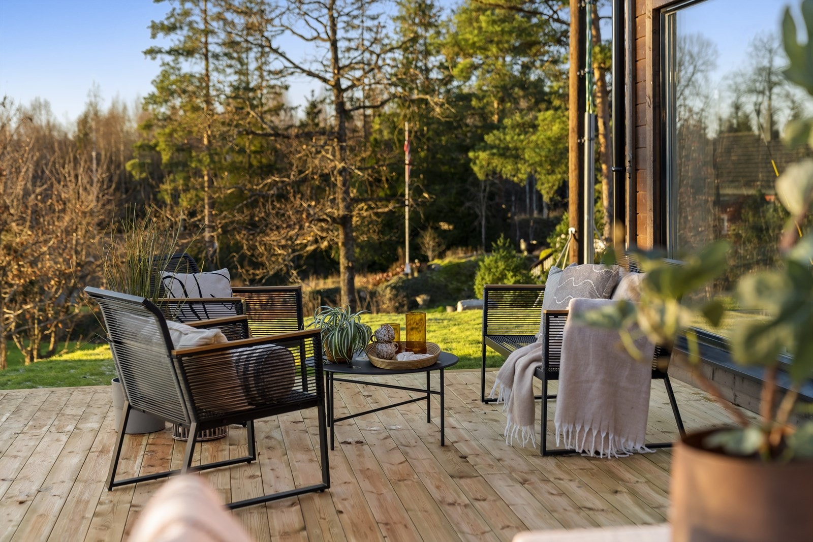 Her er det god plass til flere sittegrupper og sosialt samvær. Galleribilde